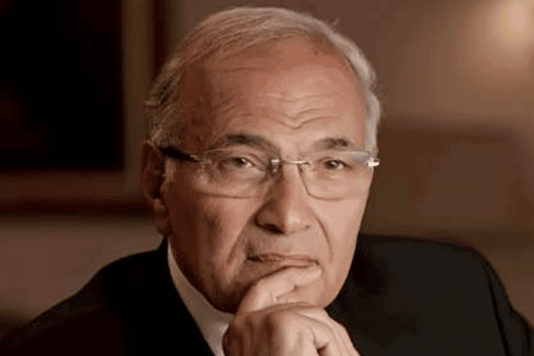 أحمد شفيق سيعود لمصر watanserb.com