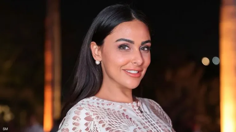 الفنانة ميس حمدان