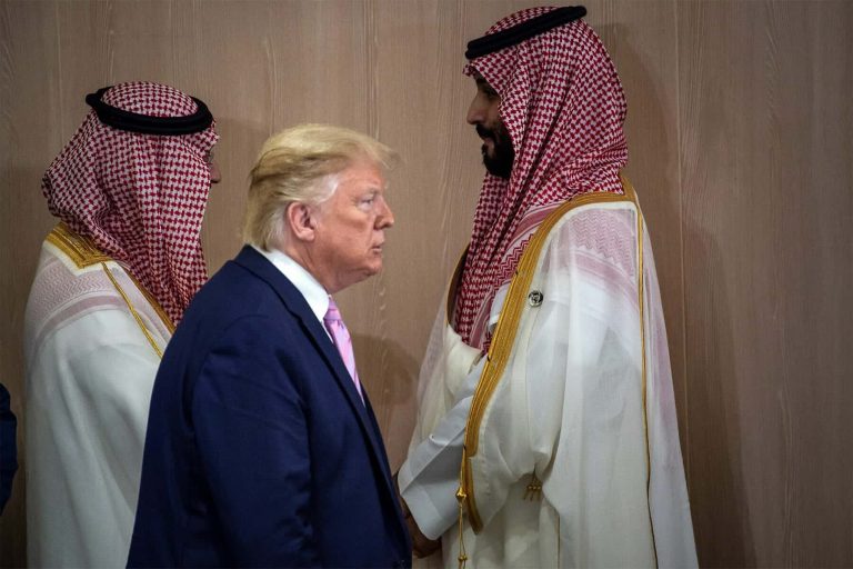 النفط مقابل الحماية الأمنية watanserb.com