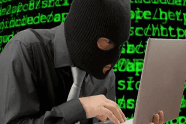سرقة الملايين بعملية سطو watanserb.com
