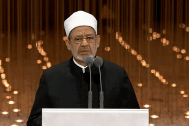 حملة شيعية ضد شيخ الأزهر بعد تنديده بالمجازر ضد السُّنة بالعراق حملة شيعية ضد شيخ الأزهر watanserb.com