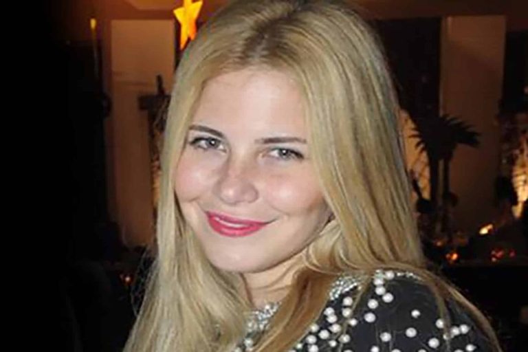 ابنة ميرفت وحسين فهمي watanserb.com