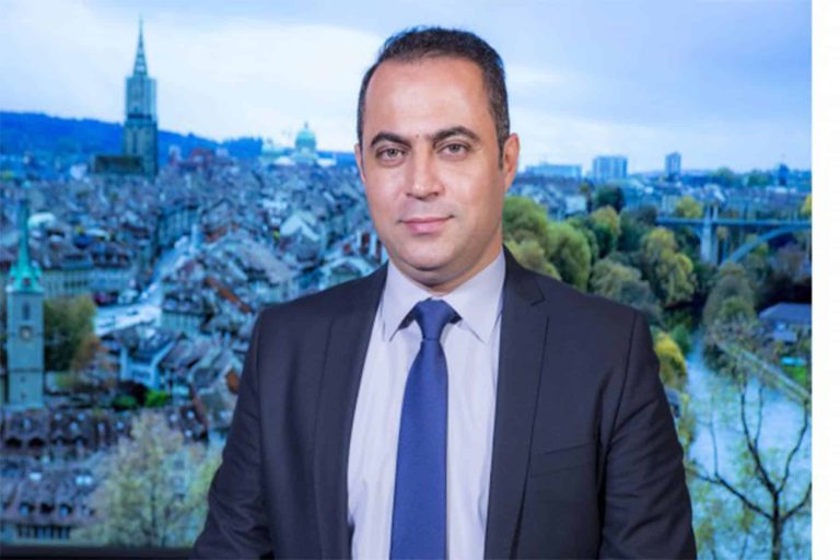 إعفاء رافد جبوري من منصبه على خلفية غنائه لصدام رافد جبوري watanserb.com