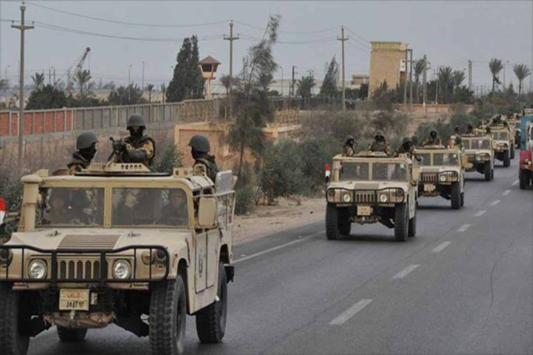 انضمام عناصر عسكرية لداعش watanserb.com