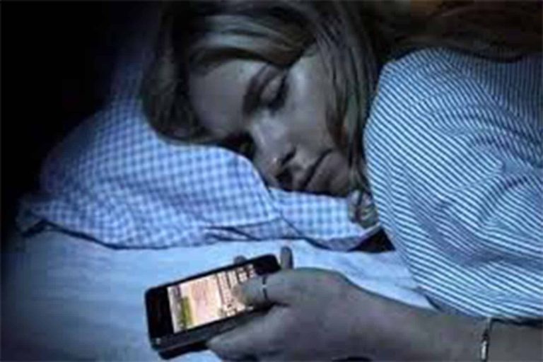 الأشعة في الهواتف النقالة watanserb.com