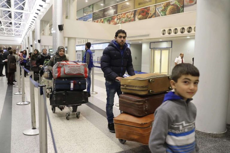 تهريب صبي الى اسبانيا watanserb.com