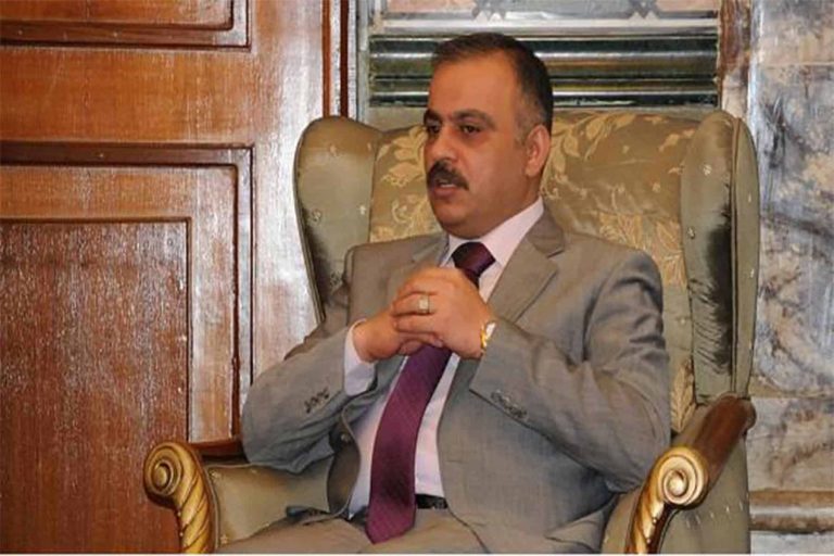ربع مليار دولار لتصوير عضو البرلمان احمد الكربولي عاري احمد الكربولي watanserb.com