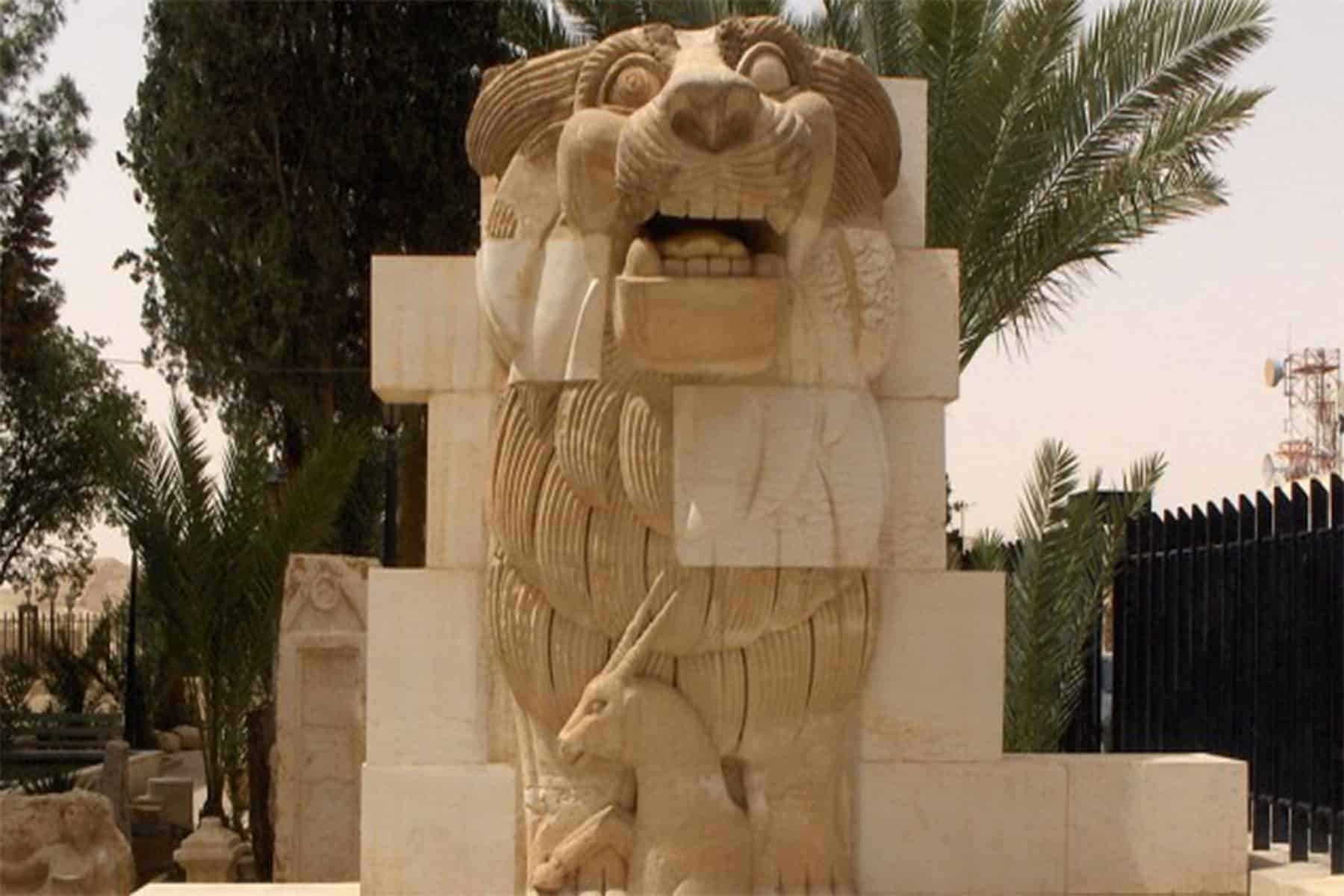 تنظيم الدولة الاسلامية يدمر تمثال اثري في تدمر تمثال اثري في تدمر watanserb.com