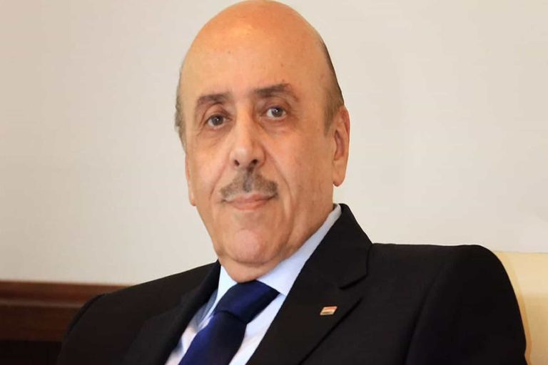 علي مملوك رئيساً لسوريـا watanserb.com