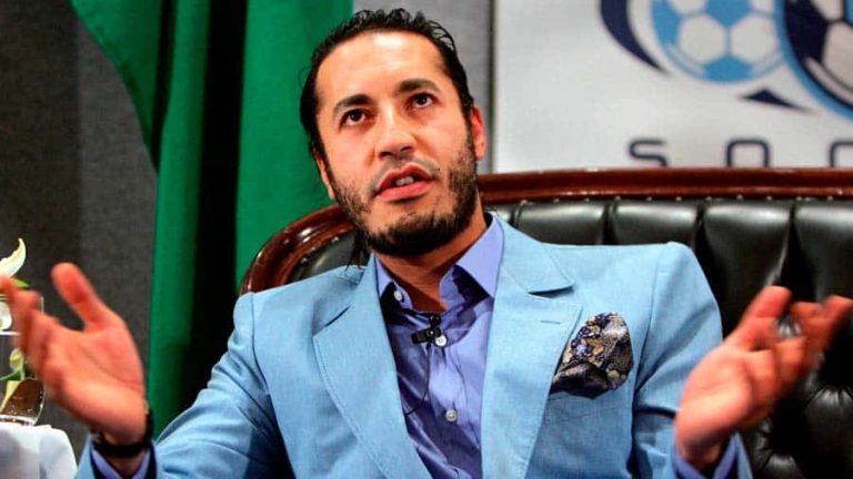 الساعدي القذافي يتغنى مرغما بحسن معاملته داخل السجن.. وفيديو يفضح تعرضه للتعذيب (شاهد) الساعدي القذافي