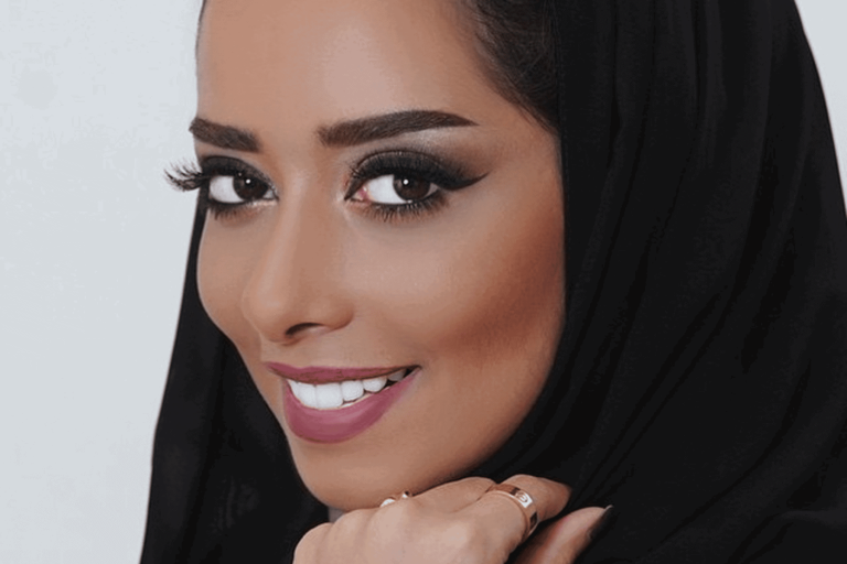 شاهد .. “بلقيس” تستجيب لطلب جمهورها وتنشر صورة لها بالحجاب بلقيس والحجاب watanserb.com