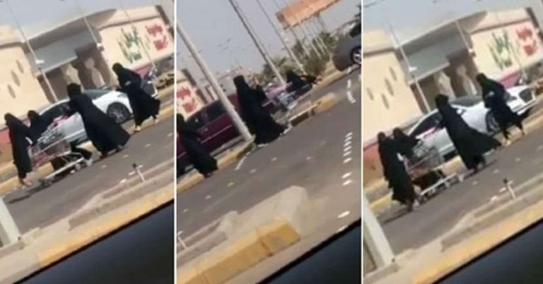 فتيات يداعبن بعضهن بالسعودية watanserb.com