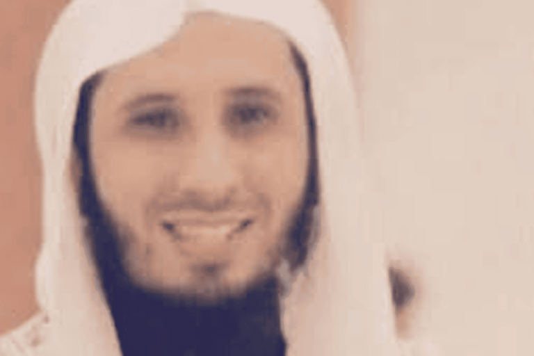راقي سعودي: الجن يراسلني على الجوال.. ومواقع التواصل تشتعل! راقي سعودي و الجن watanserb.com