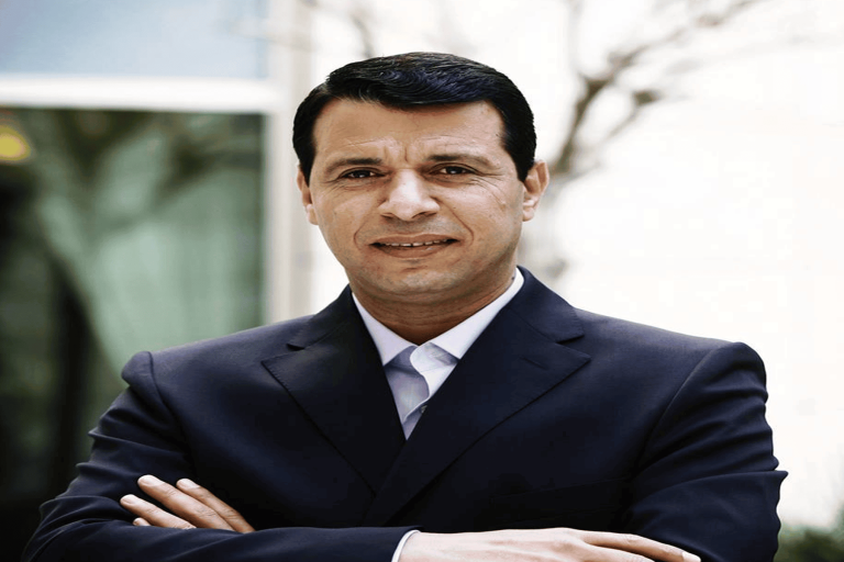 هذا ما تريده الإمارات من وصول “دحلان” إلى رئاسة السلطة الفلسطينية رئاسة السلطة الفلسطينية watanserb.com