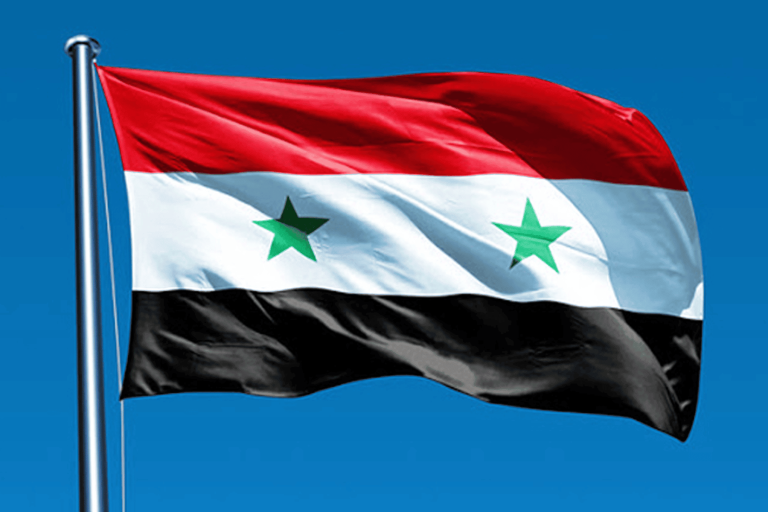 طعن السوريين بصمت watanserb.com