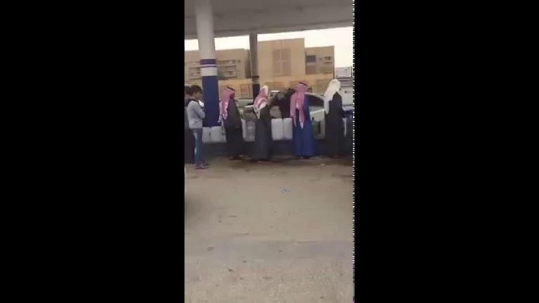 هكذا تبدو محطات الوقود في السعودية بعد قرار زيادة أسعار الوقود محطات الوقود في السعودية بعد قرار زيادة أسعار الوقود