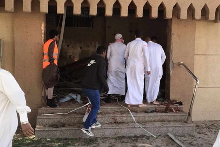 هذا ما ضبطه الأمن السعوديّ مع منفذ تفجير مسجد “الرّضا” بالإحساء تفجير مسجد الرّضا watanserb.com