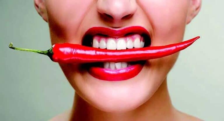 بخلاف ما تعتقد .. 7 أسباب ستدفعك لتناول الأطعمة الحارة الأطعمة الحارة watanserb.com