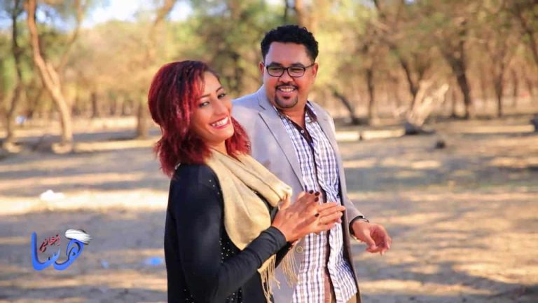 فتاة سودانية رقصت في كليب غنائي فأثارت غضباً