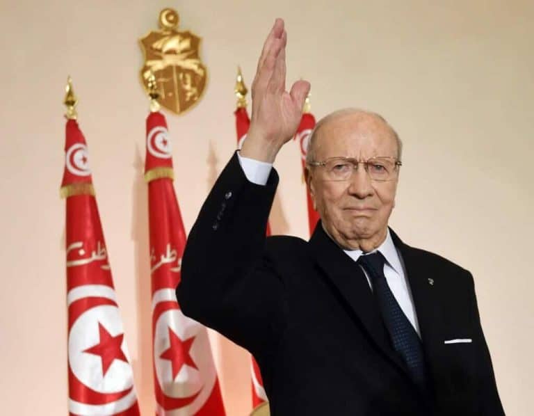 البشير بن سلامة لـ”وطن”: محاولة توريث السبسي للحكم لم تكن في الحسبان وإدريس قيقة هو الذي عرّب التعليم الباجي قائد السبسي watanserb.com