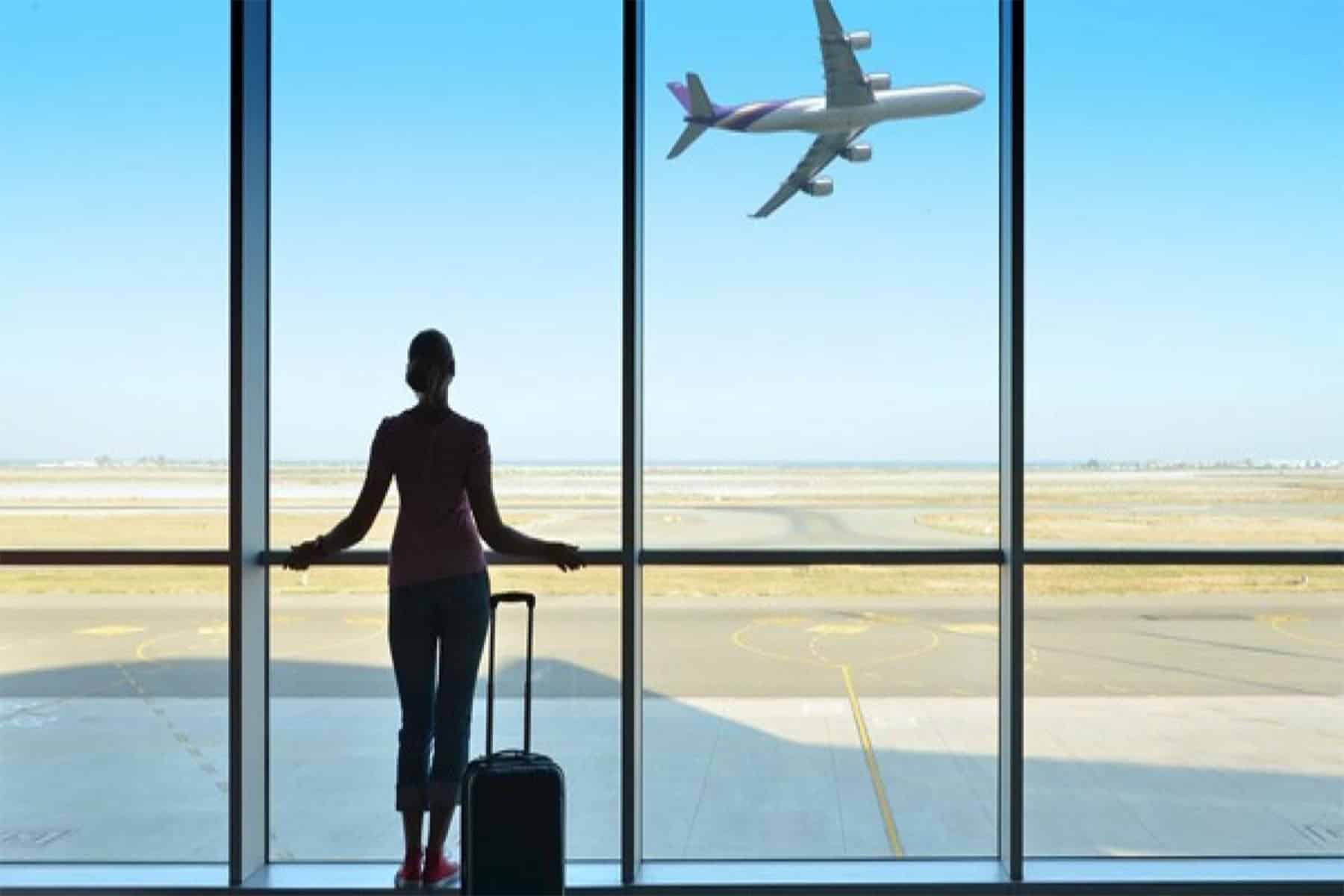 وكان سبب ذلك، خدعة مريبة نُشرت على موقع التواصل الاجتماعي ادعى فيها مستخدم أنه تم وضع قنبلة في الطائرة.