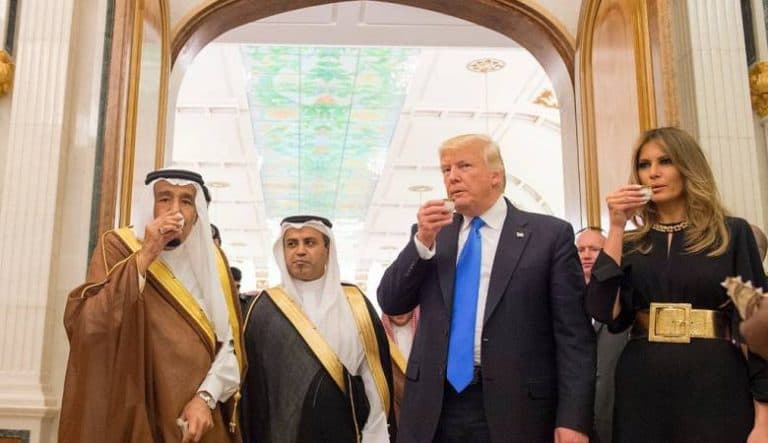ترامب والملك watanserb.com