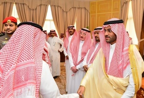 الأمير السعودي فيصل بن مقرن يخرج عن صمته ويعلق على حادثة مقتل شقيقه “منصور” بتحطم طائرته فيصل بن مقرن watanserb.com