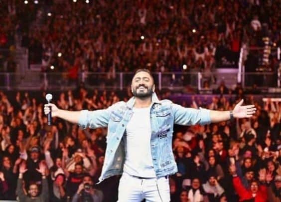 “العريفي” و”القرني” سقطا وصعد تامر حسني.. حفل ثاني جديد للمطرب المصري بالمملكة بعد نفاد تذاكر حفله الأول! تامر حسني watanserb.com