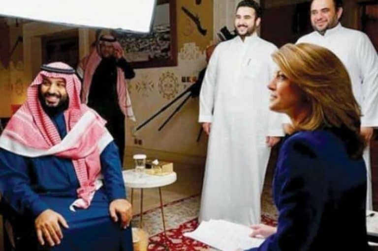 لقاء “ابن سلمان” مع قناة “CBS” الأمريكية رتبه يوسف العتيبة.. صورة مع مذيعة القناة كشفت المستور! محمد بن سلمان watanserb.com