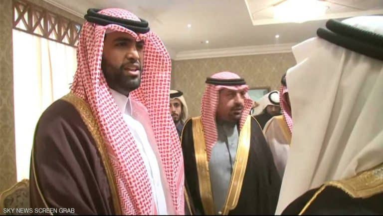 بعد أن وعدت من ينشق عن أمير قطر بالملايين.. والدة سلطان بن سحيم أفلست وتعرض ممتلكاتها للبيع! سلطان بن سحيم watanserb.com
