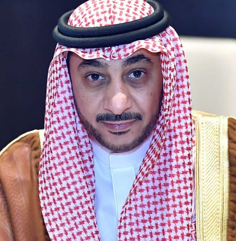 أمروا طائرته بالتوقف وهي على مدرج الإقلاع .. كشف تفاصيل اعتقال “ابن سلمان” للملياردير عبد الرحمن بن محفوظ عبد الرحمن بن محفوظ watanserb.com