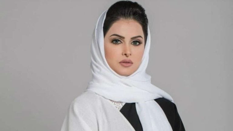 إسرائيل تحتفي بمقال لـ كاتبة سعودية دعت فيه العرب لتقديم التنازلات والقبول بـ”صفقة القرن” سكينة المشيخص watanserb.com