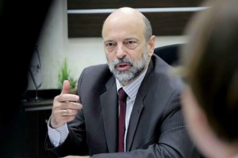 النجار وهيدجز watanserb.com