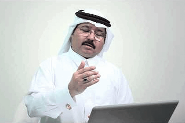 “نحن قوم لا نرحمُ حمير البشر” .. ناشطة عُمانية مشهورة تُفحِم أكاديمياً سعودياً زعم أن “نتنياهو” سيأتي “لاجئاً” إلى السلطنة شيماء الوهيبي وصالح السعدون watanserb.com