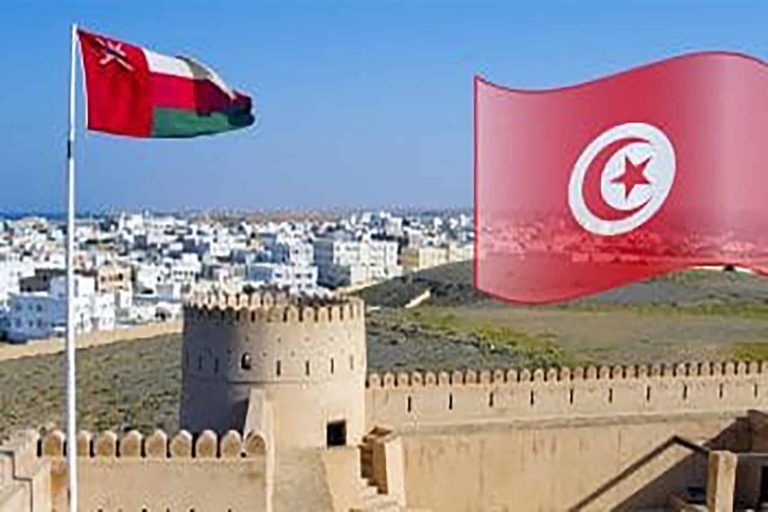 لسنا ممن ينسى الغدر بسهولة.. كاتب عُماني مهاجما الإمارات: أفعى تبث سمومها في الليل والنهار ضد السلطنة سلطنة عمان والشاعر watanserb.com