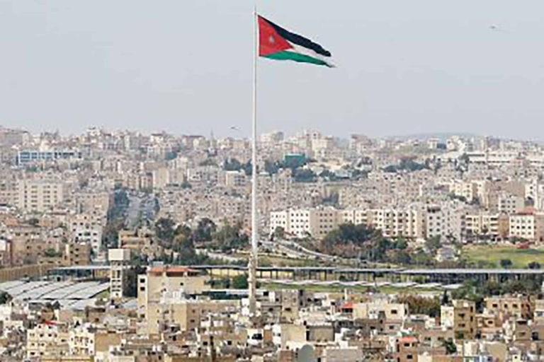 سلطنة عمان والتجسس watanserb.com
