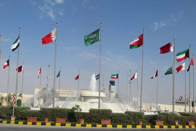 “ذا ناشونال انترست”: دول خليجية تبحث عن بديل إقليمي للسعودية.. هذه الدولة ربما السعودية والبديل الاقليمي watanserb.com