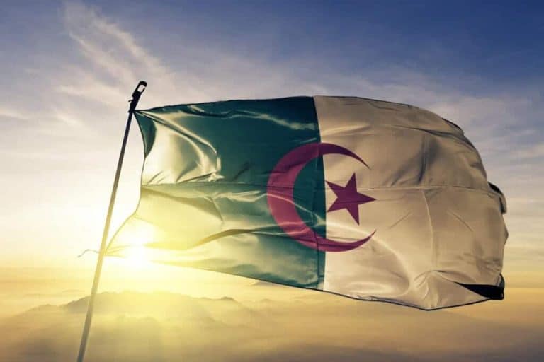الجزائر watanserb.com