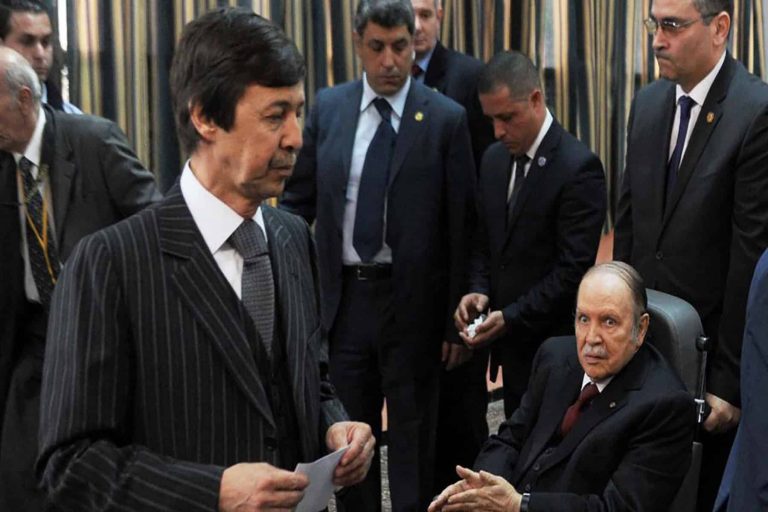 صفقة أفشلها شقيق بوتفليقة في اللحظات الأخيرة.. الرئاسة كانت لقائد أركان الجيش والحكومة لزعيم “إخوان الجزائر”! سيفاوي وبوتفليقة watanserb.com