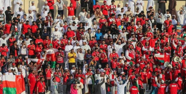 ماذا فعل المشجعون العُمانيون خلال مباراة قطر ولبنان بكأس أمم آسيا في الإمارات؟ جماهير عمان watanserb.com