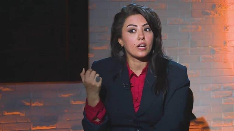 إعلامية يمنية ترد على السفير السعودي: اليمن ليست زوجة سعودية بل سيدة الجزيرة العربية منى صفوان watanserb.com
