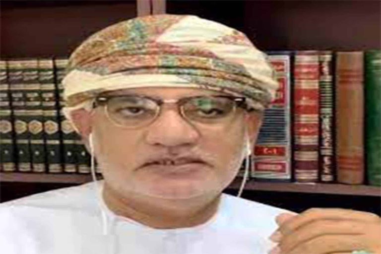 الاكاديمي حيدر اللواتي كشف سر استقالة وزير الخارجية الايراني الاكاديمي حيدر اللواتي watanserb.com