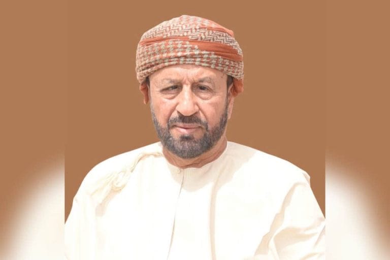 وزير دفاع عُمان حمل هذه الرسالة من السلطان قابوس للشيخ خليفة.. هذا ما حدث في اجتماع مع حاكم دبي بدر بن سعود بن حارب البوسعيدي watanserb.com