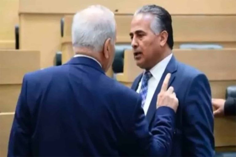 ما جرى بين وليد المعاني ومحمود النعيمات في البرلمان وليد المعاني ومحمود النعيمات watanserb.com