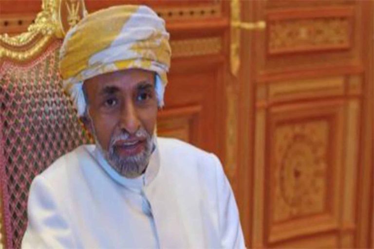 لقاء السلطان قابوس بمسؤولين أمريكيين watanserb.com