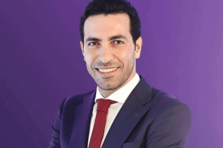 أبو تريكة مهاجما ترامب watanserb.com