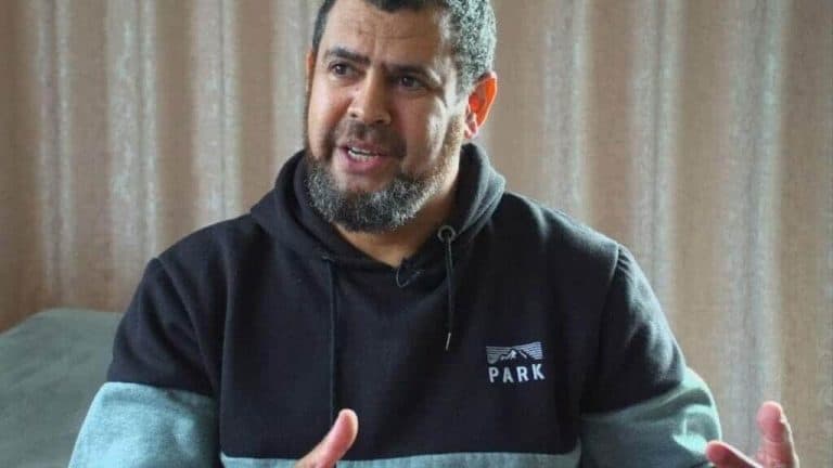 تفاصيل جديدة.. هكذا أنقذ جزائري كان داخل مسجد النور المئات من الموت قبل لحظات من اكتشاف مكانهم طارق شنافة watanserb.com