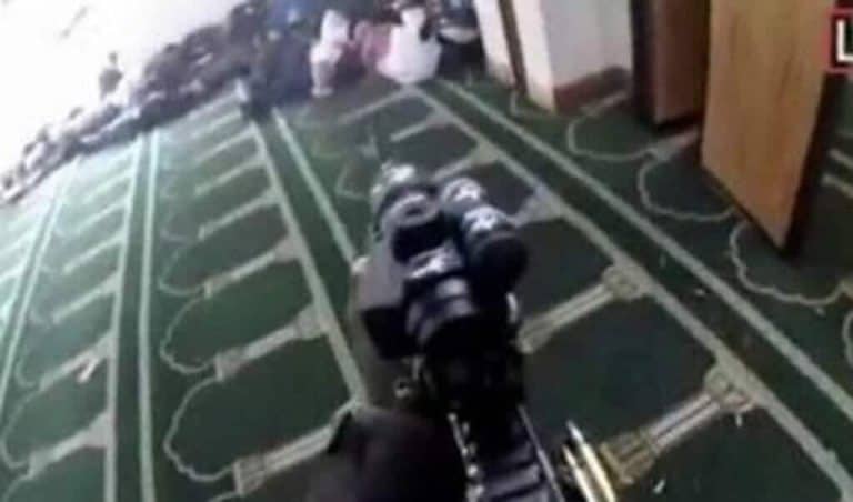موقف بطولي.. هذا ما فعله أب عراقي شجاع لحظة إطلاق النار فأنقذ ولديه من حادث نيوزيلندا الارهابي مجزرة نيوزيلندا watanserb.com