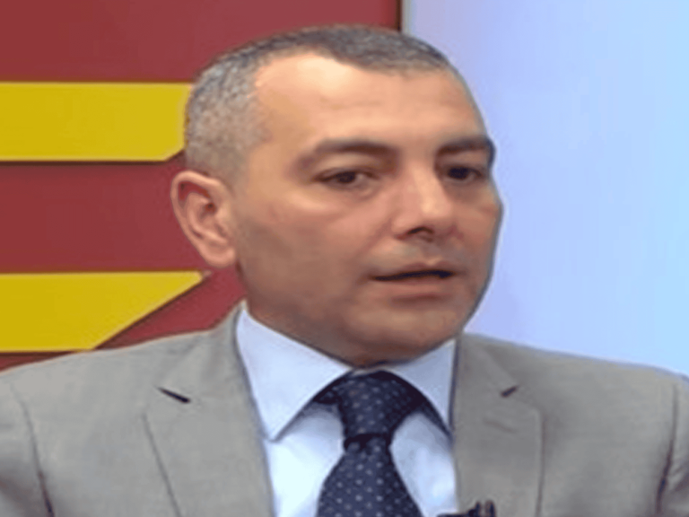 خبير قانوني يحذّر: إعلام السعودية والإمارات يبثّ أكاذيب ويزجّ باسم قطر في ما يحدث بليبيا إعلام السعودية والإمارات watanserb.com