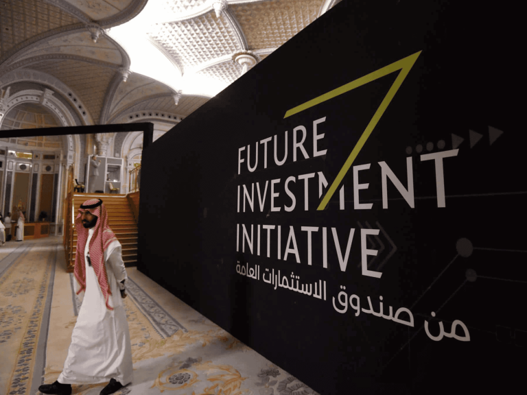 السعودية تمدّ يدها للاقتراض watanserb.com